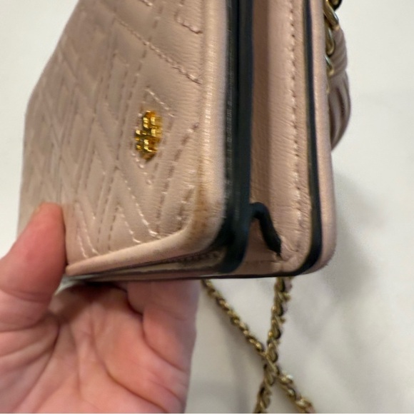 Tory Burch Fleming  Women’s Pale Pink Quilted Leather Crossbody Bag MSRP $348 - Picture 8 of 16